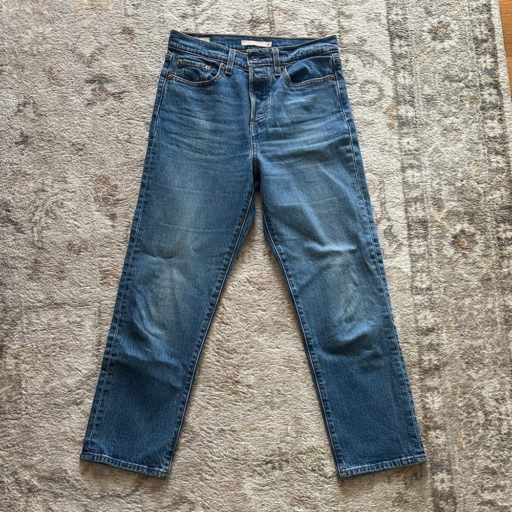 Levi’s Wedgie Straight Jeans size 26